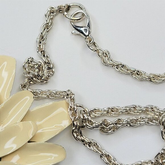 White Flower Pendant Necklace - Picture 9 of 9